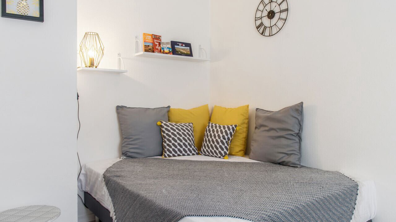 Photo of Bedroom in Lyon City Centre