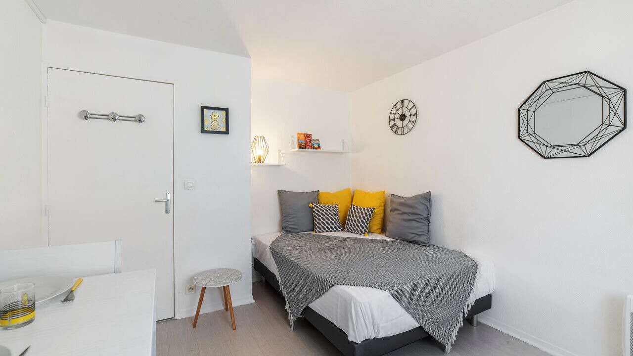 Photo of Bedroom in Lyon City Centre