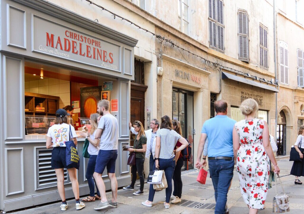 Photo of Human In Picture in Aix-en-Provence Historic Centre