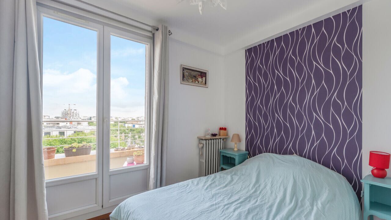 Photo of Bedroom in Antigone
