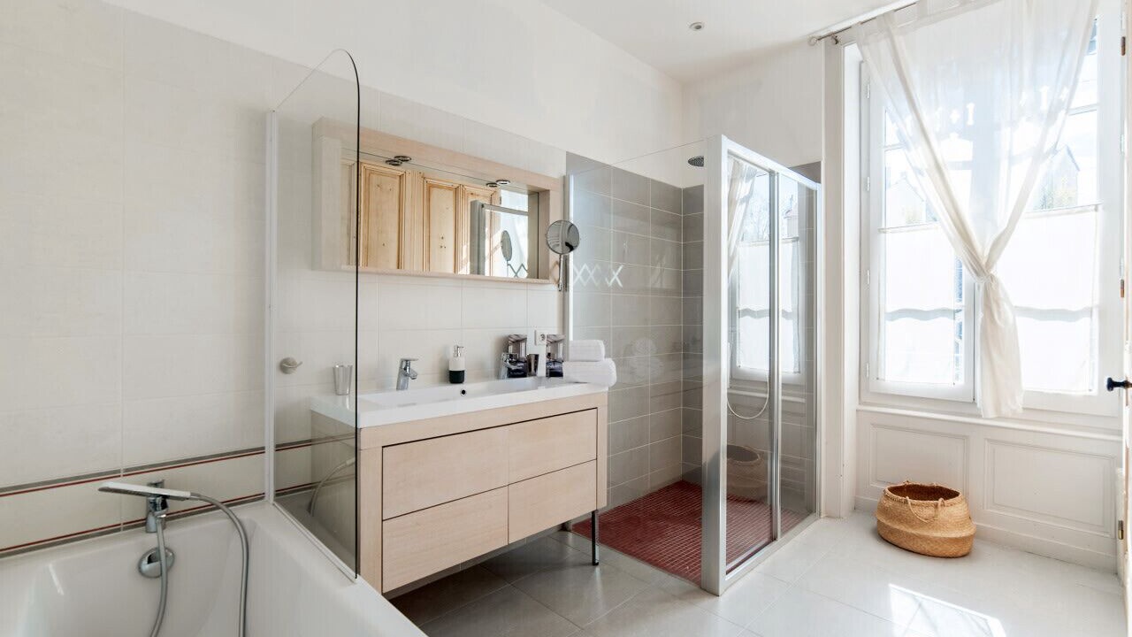 Photo of Bathroom in Charlier - Valvert