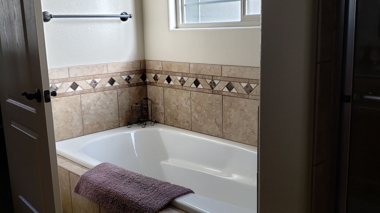 Photo of Bathroom in Fruitvale
