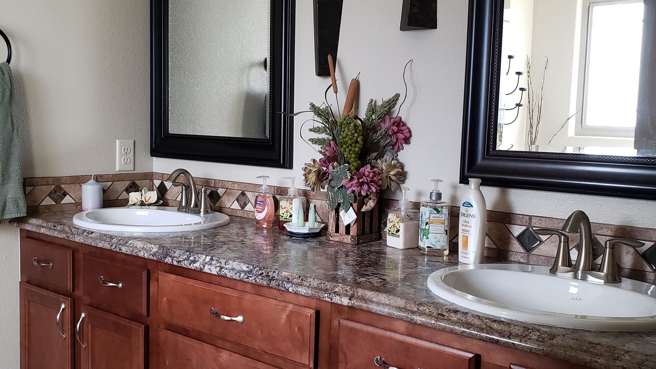 Photo of Bathroom in Fruitvale