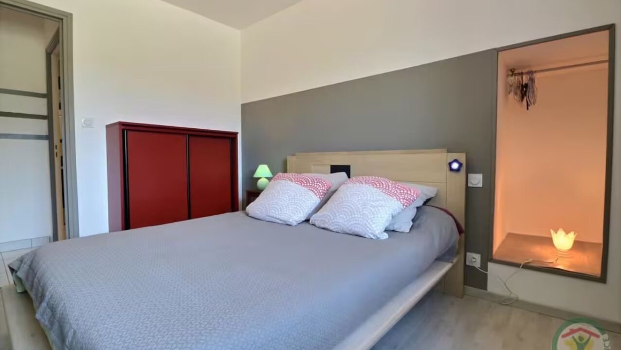 Photo of Bedroom in Saint-Georges-de-Reintembault