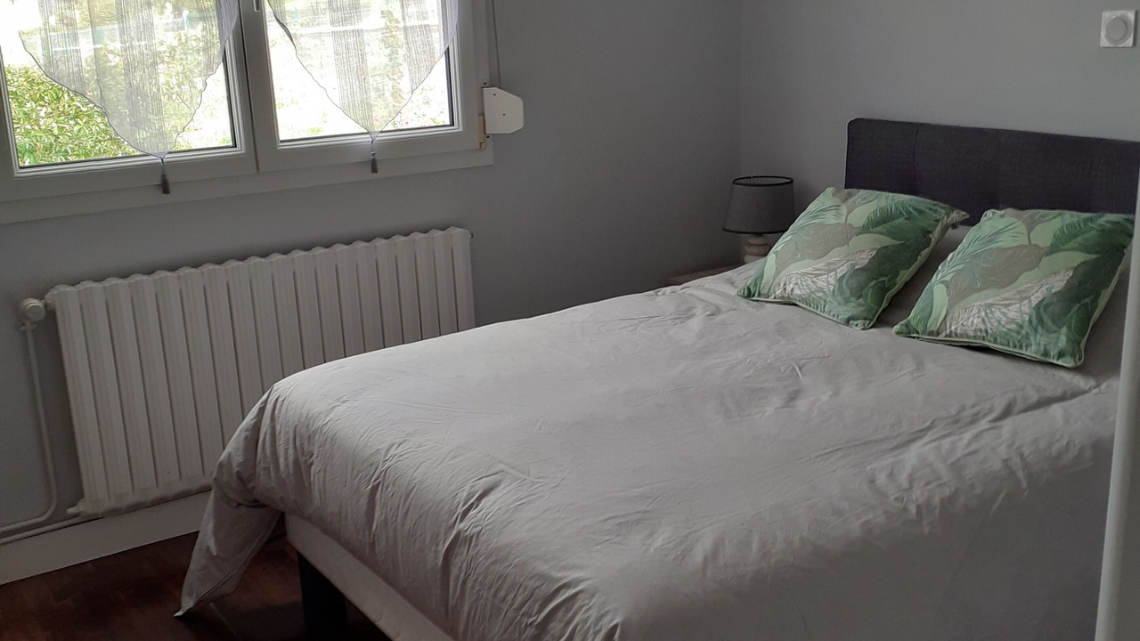 Photo of Bedroom in Tredrez-Locquemeau