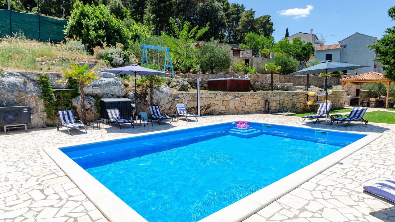 Photo of Outdoor in Cove Tri Zala (Zrnovo)