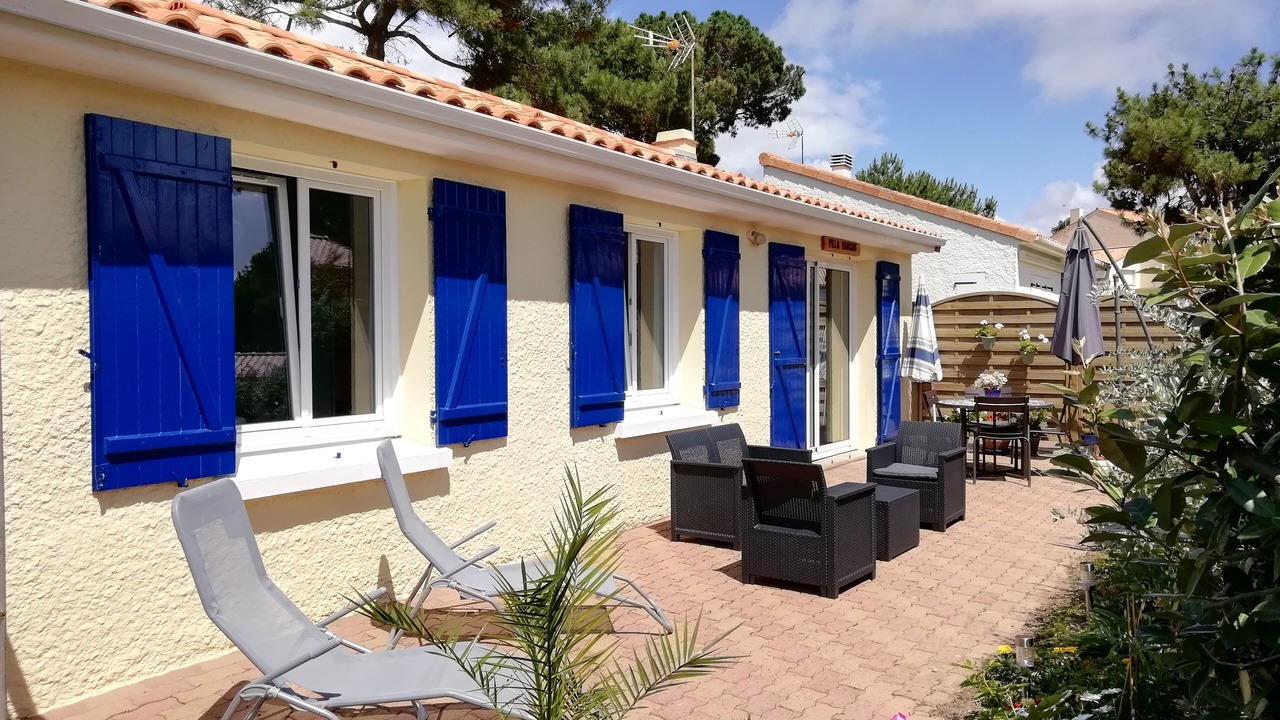 Photo of Patio Balcony in Saint-Michel-Chef-Chef