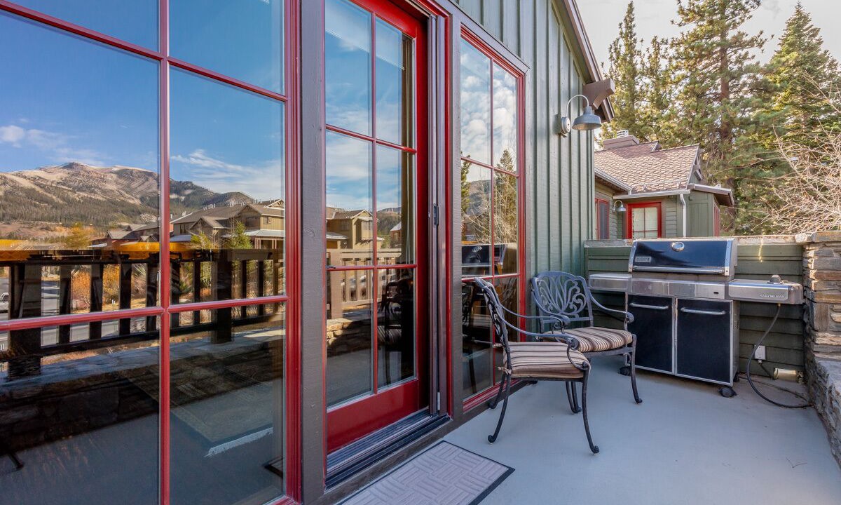 Photo of Patio Balcony in Mammoth Lakes