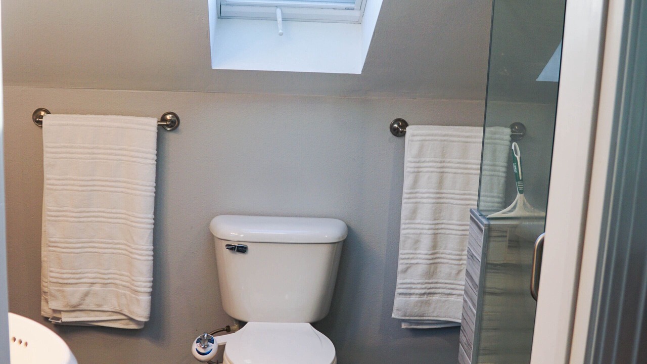 Photo of Bathroom in The Bowl of Edmonds