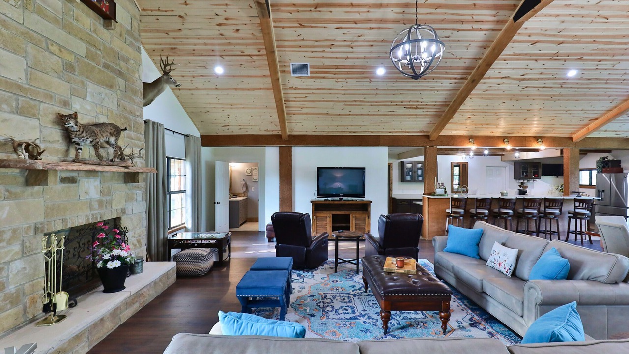 Photo of Livingroom in Rising Star