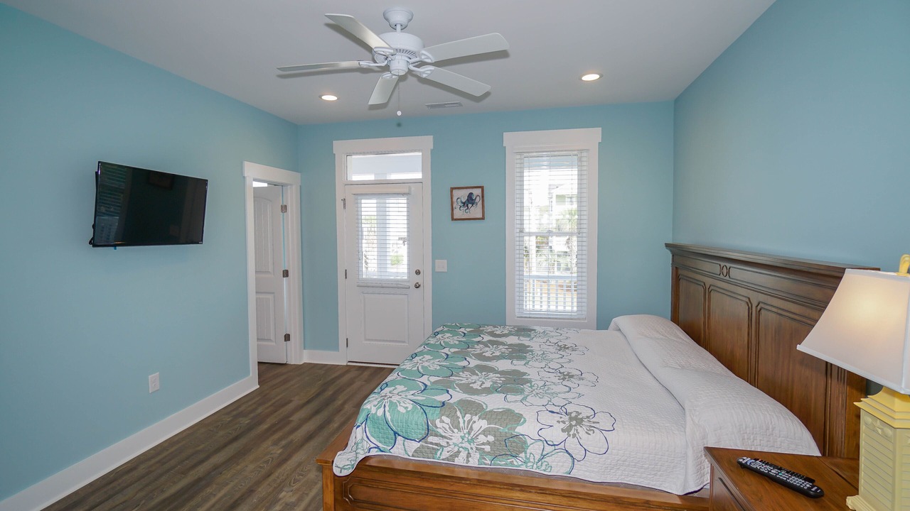Photo of Bedroom in Surfside Beach