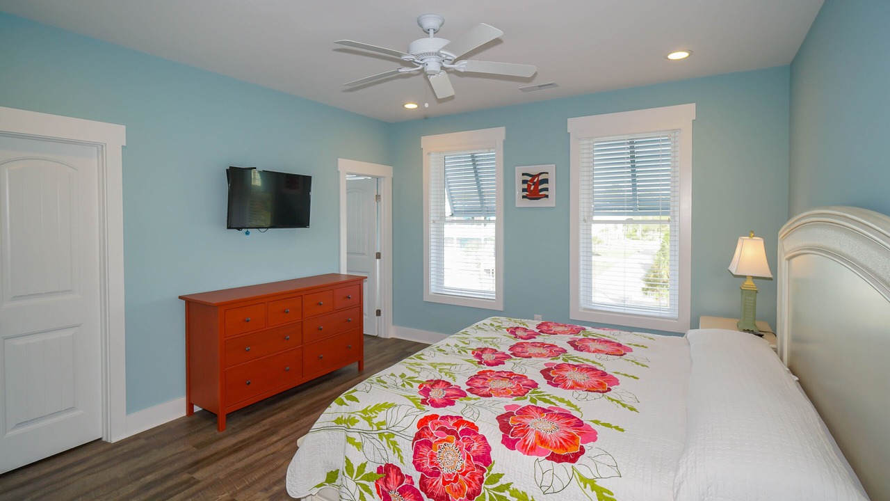 Photo of Bedroom in Surfside Beach