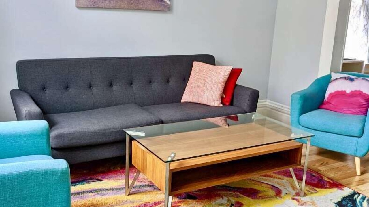 Photo of Livingroom in Palmer Square