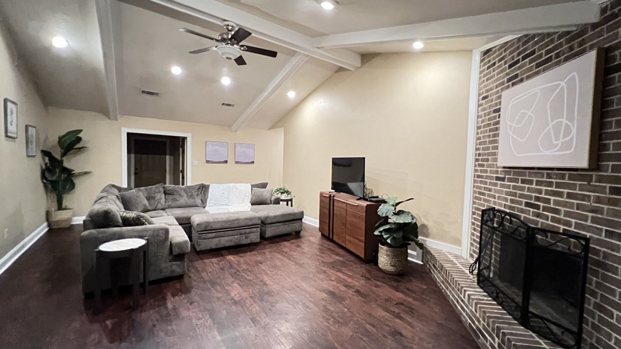 Photo of Livingroom in Broadmoor