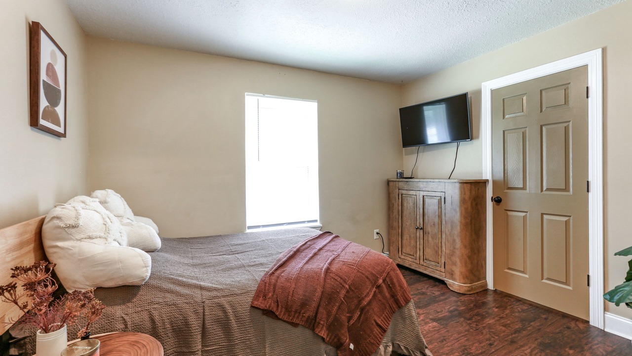 Photo of Bedroom in Broadmoor