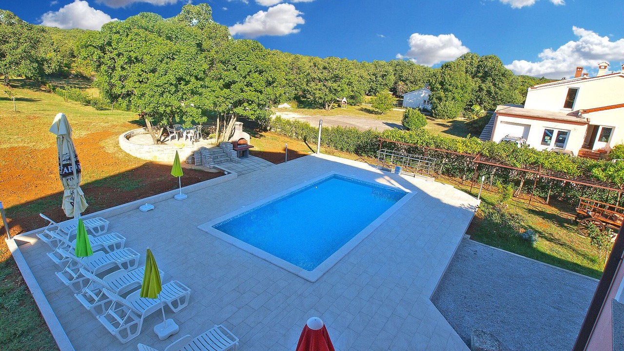 Photo of Outdoor in Kapelica