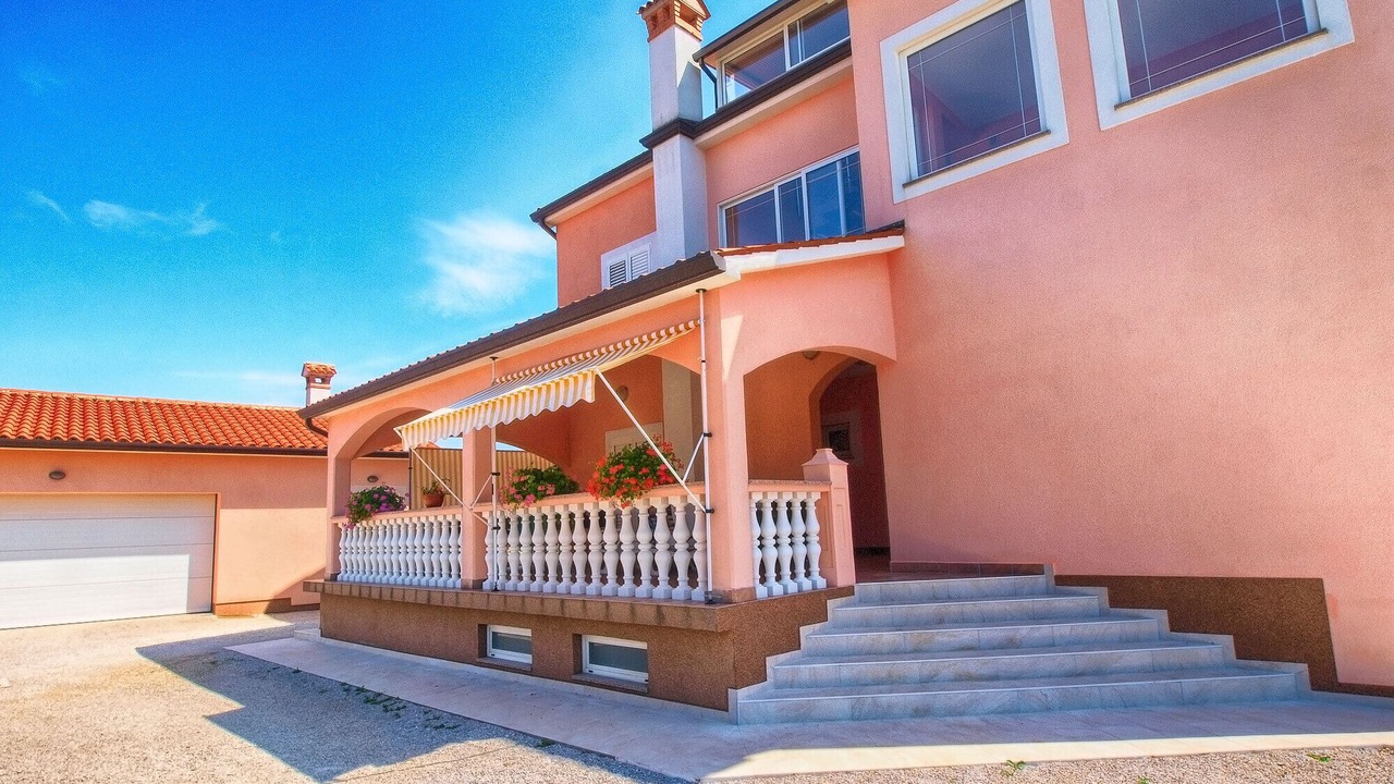 Photo of Outdoor in Kapelica