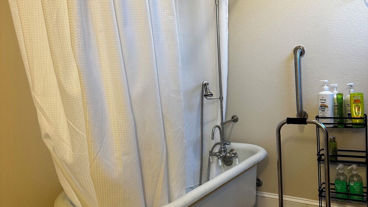 Photo of Bathroom in Walburg
