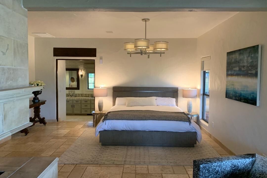 Photo of Others in Victor