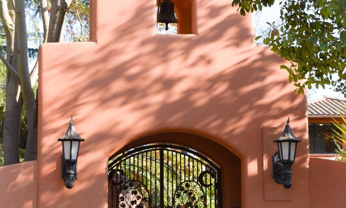 Photo of Others in Victor