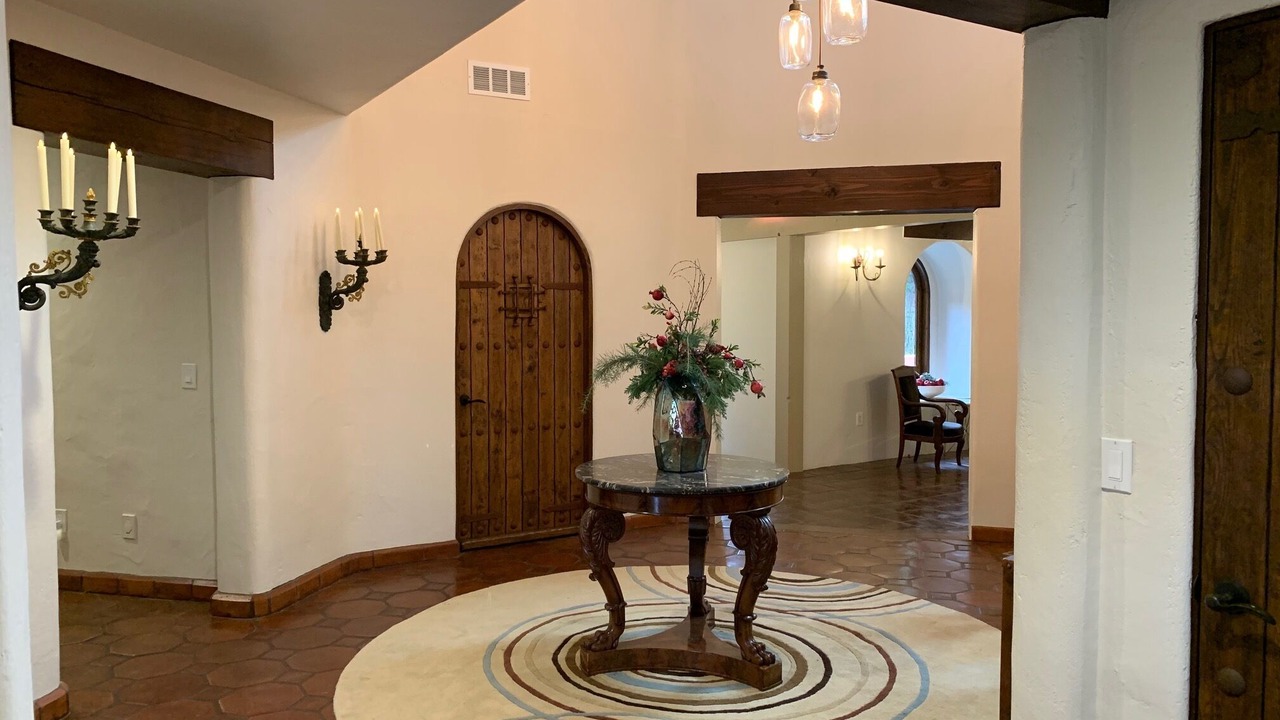 Photo of Others in Victor