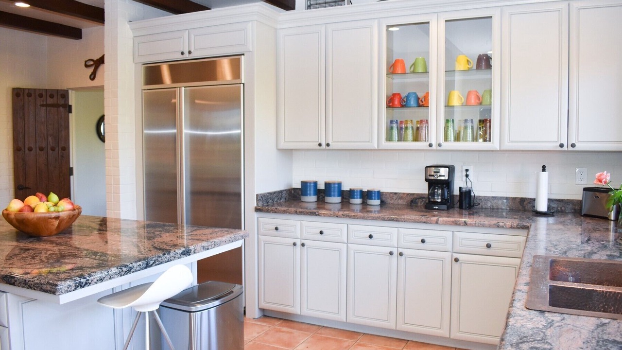 Photo of Others in Victor