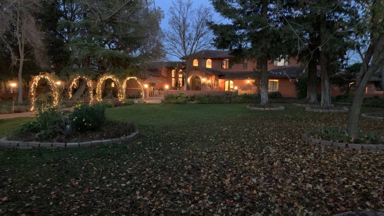 Photo of Others in Victor