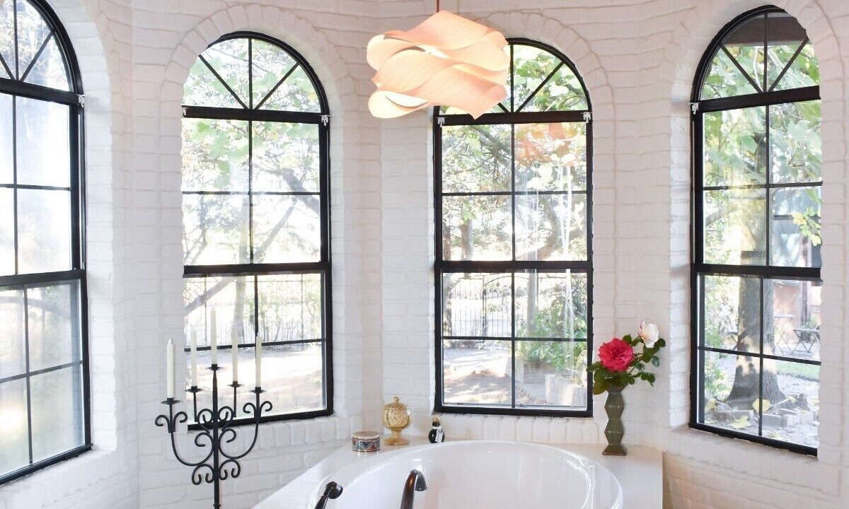 Photo of Others in Victor