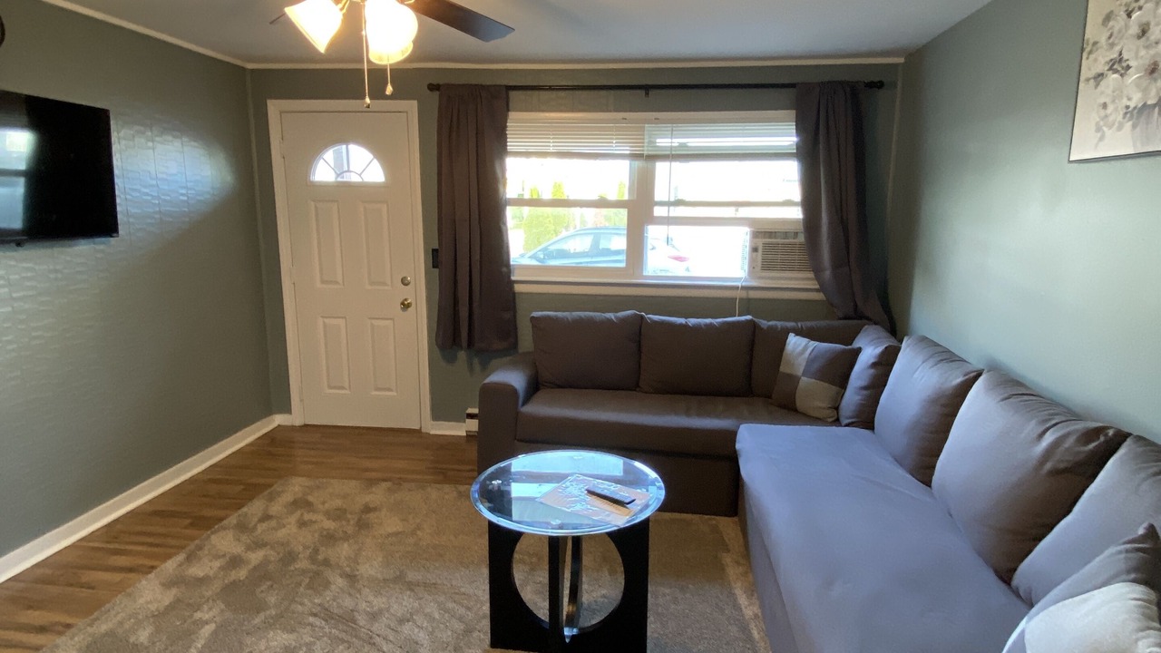 Photo of Livingroom in Hampton