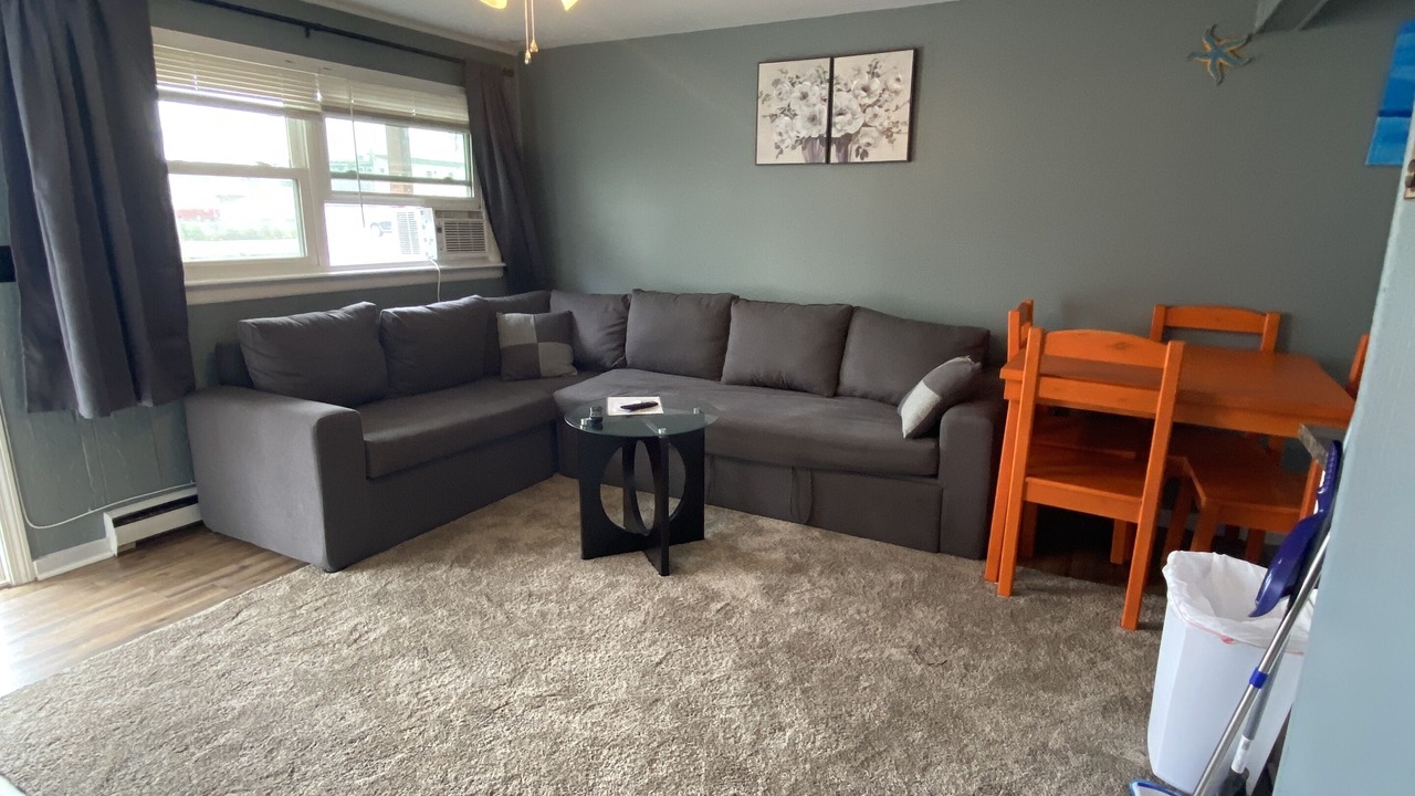 Photo of Livingroom in Hampton