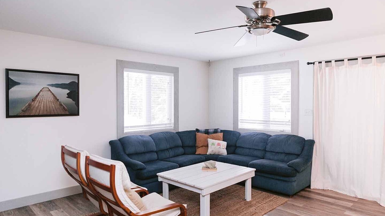 Photo of Livingroom in Utterson