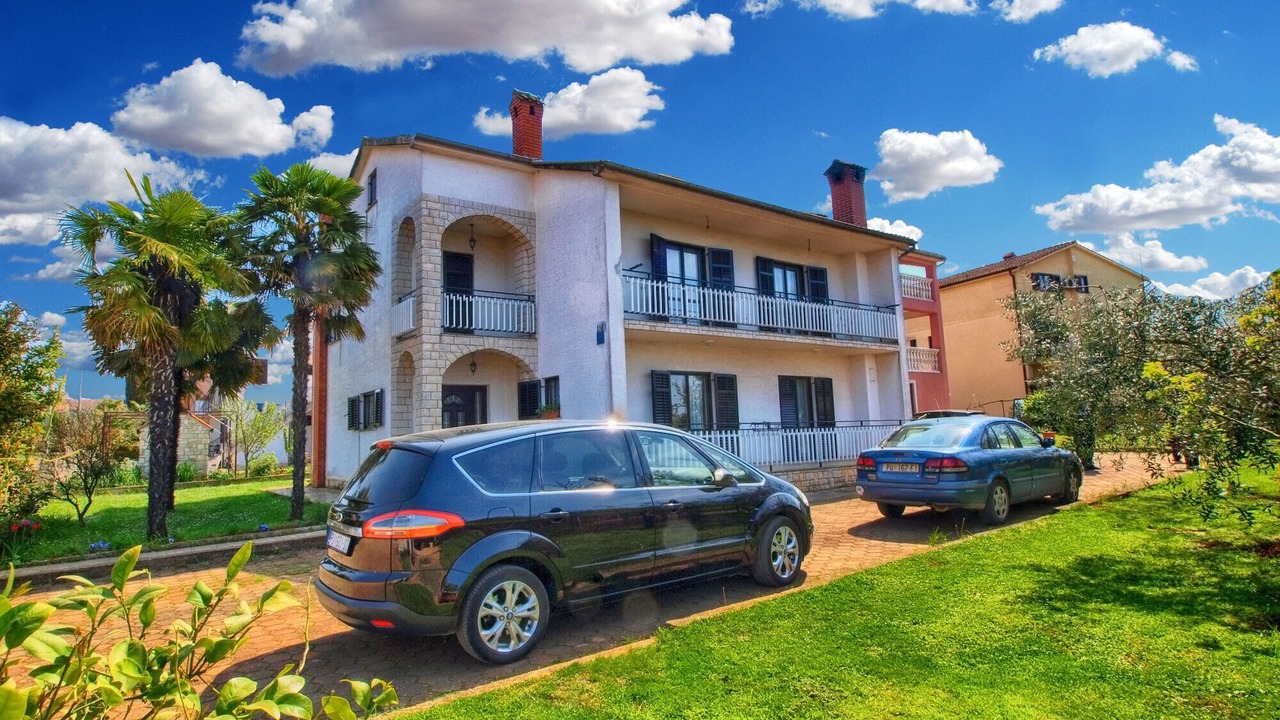 Photo of Outdoor in Flengi