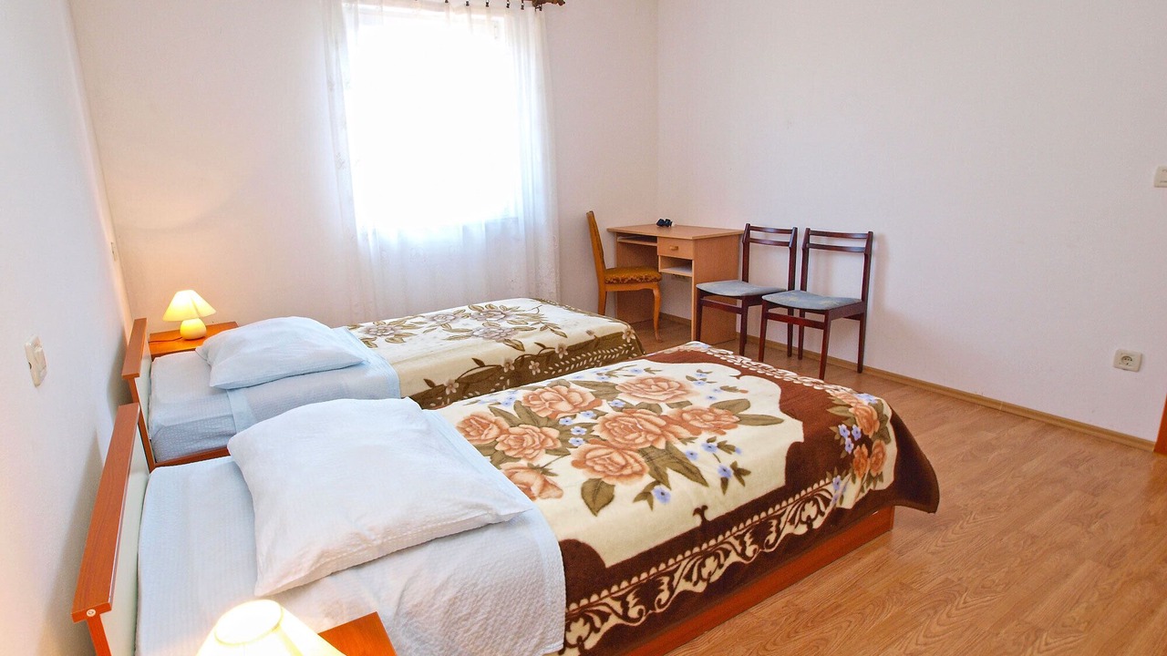 Photo of Bedroom in Flengi