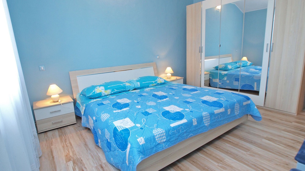 Photo of Bedroom in Flengi