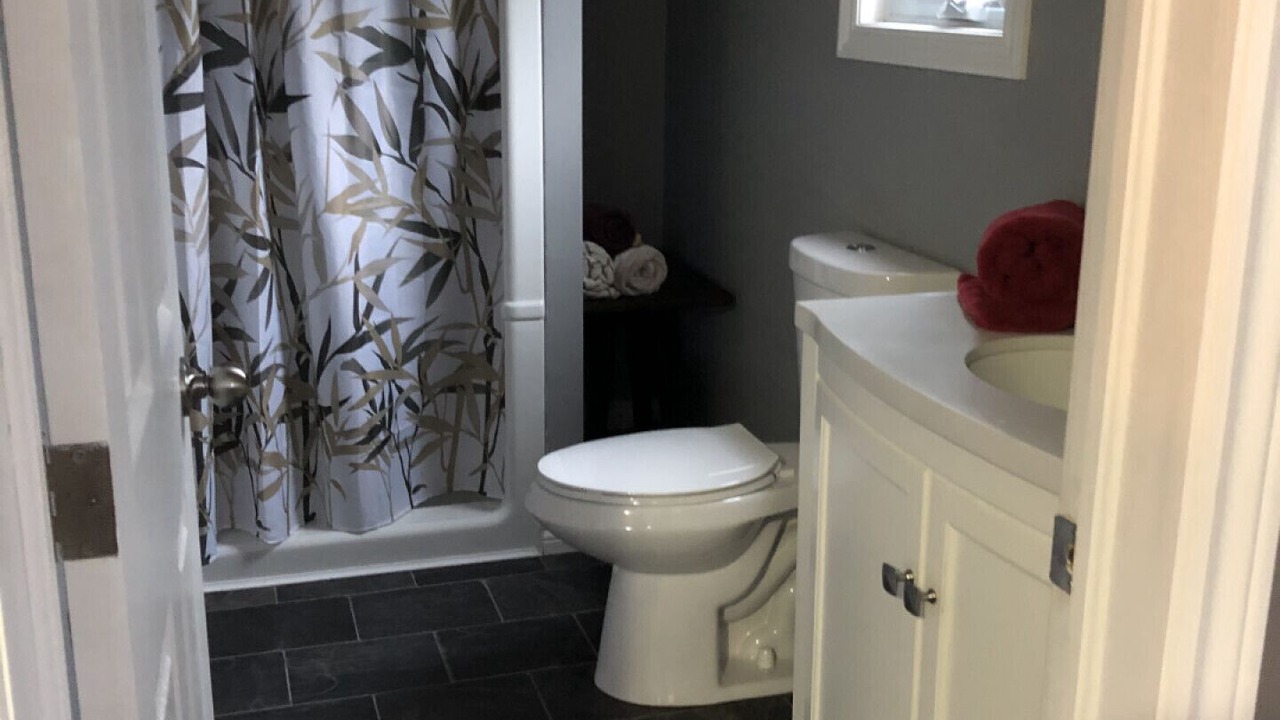 Photo of Bathroom in Dysart et al