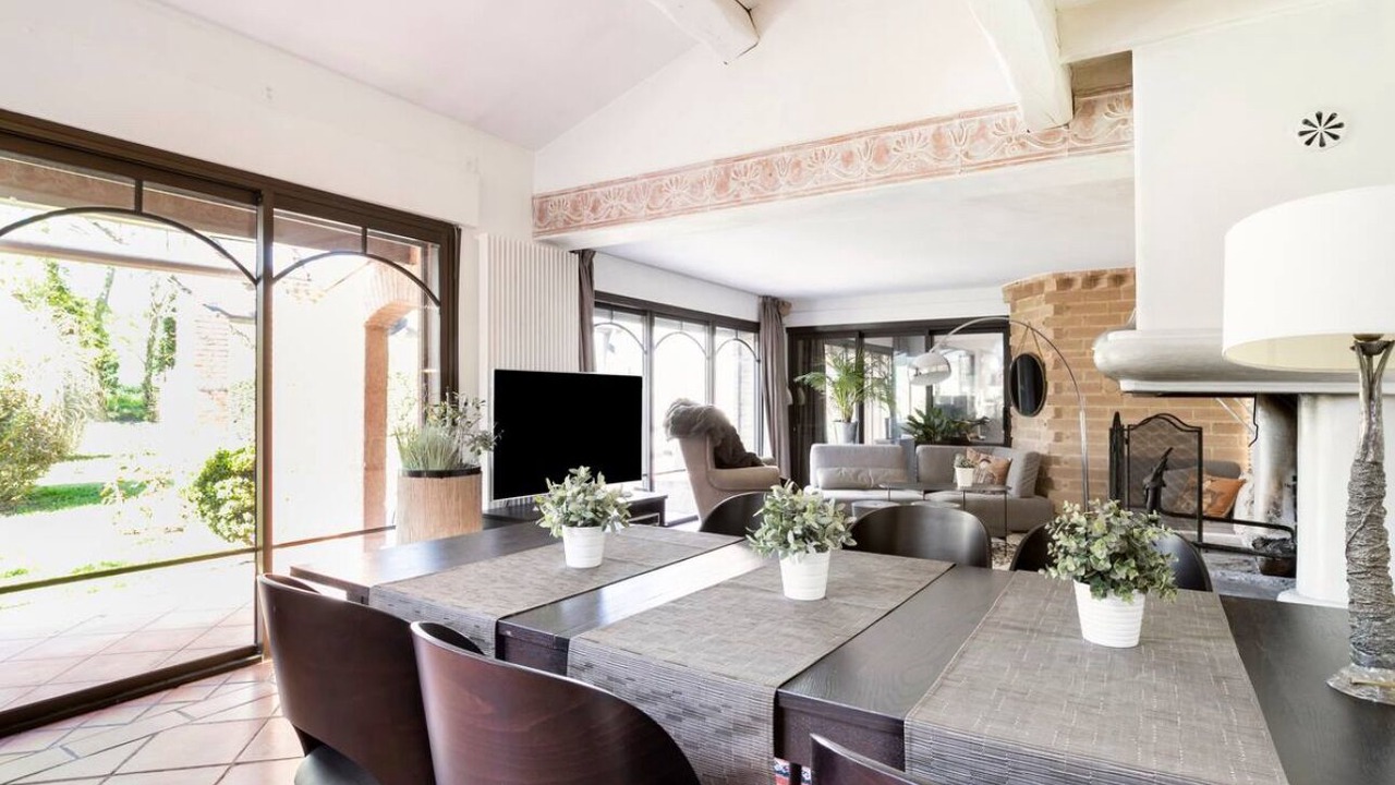 Photo of Others in Pin-Balma