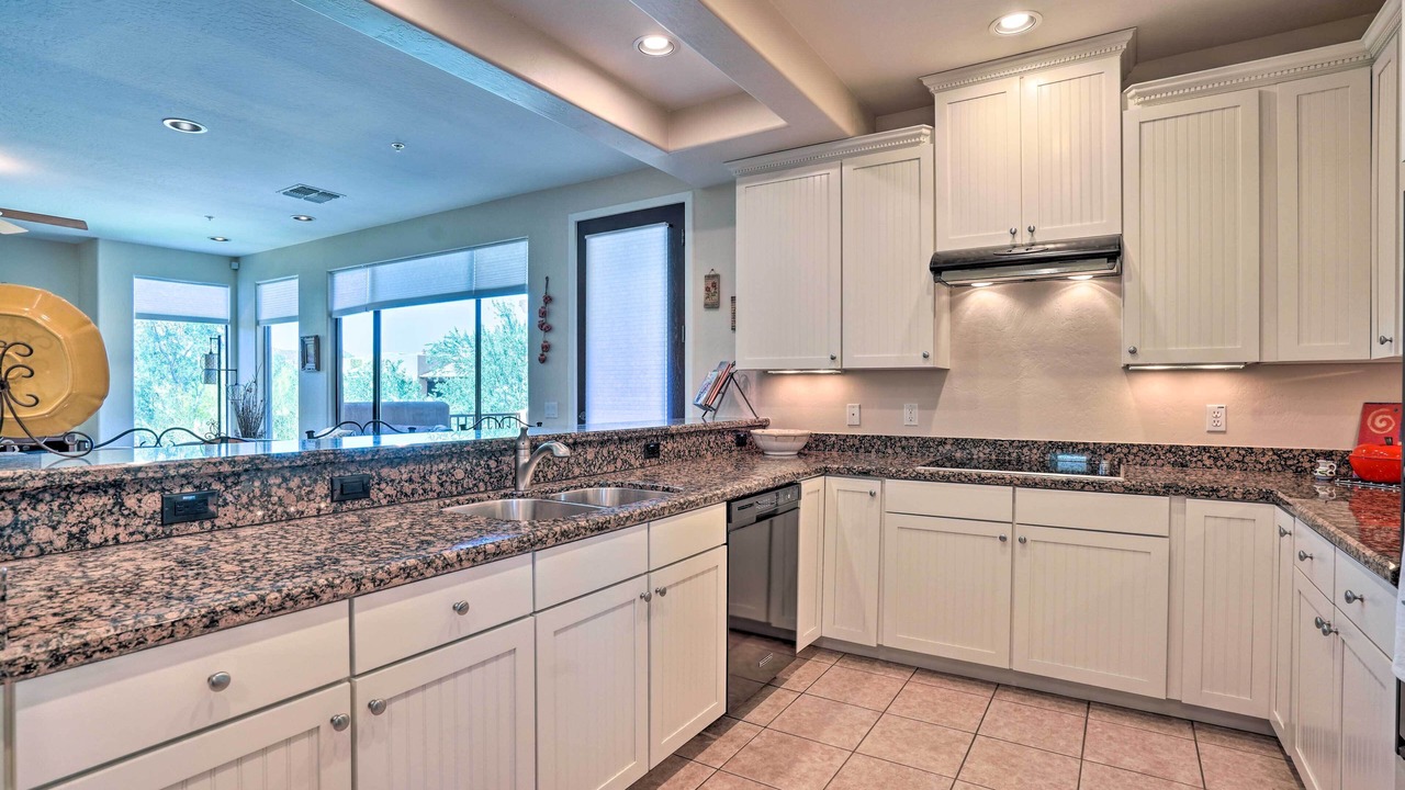 Photo of Kitchen in Mirage Mountain