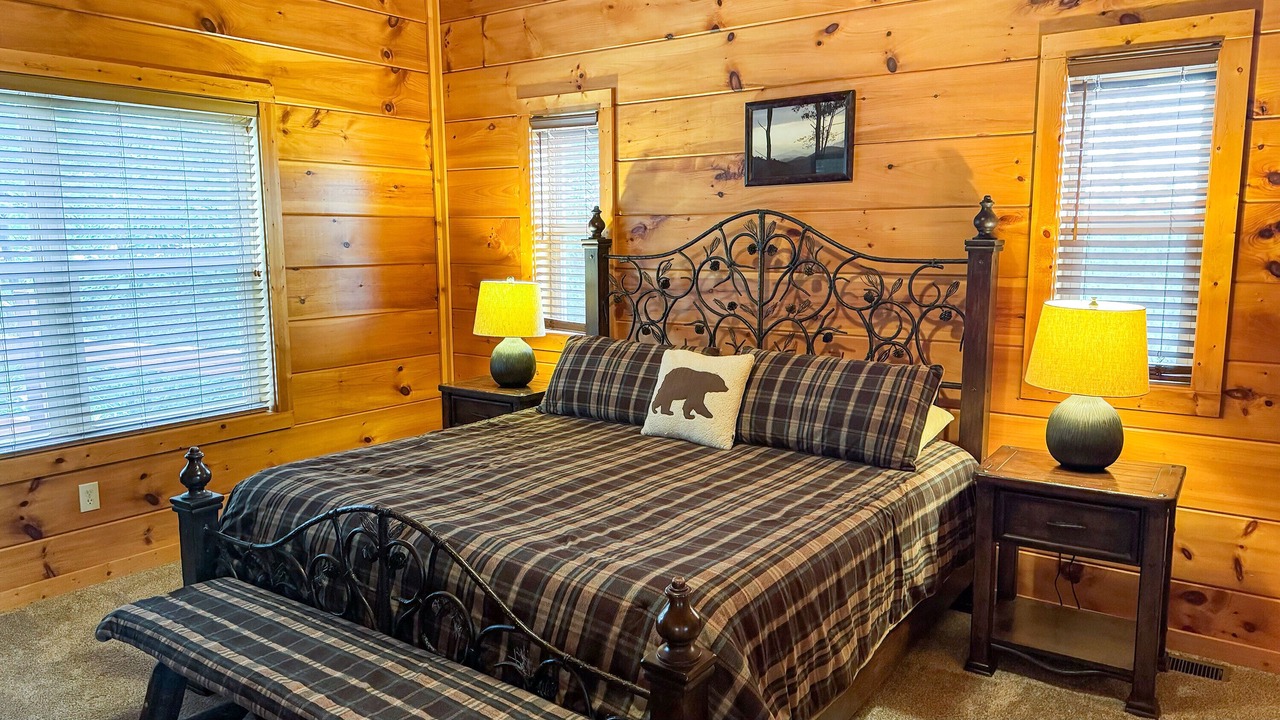 Photo of Bedroom in Wears Valley