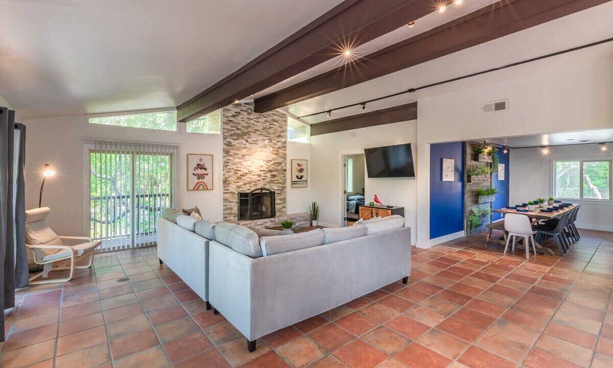 Photo of Livingroom in Wetmore