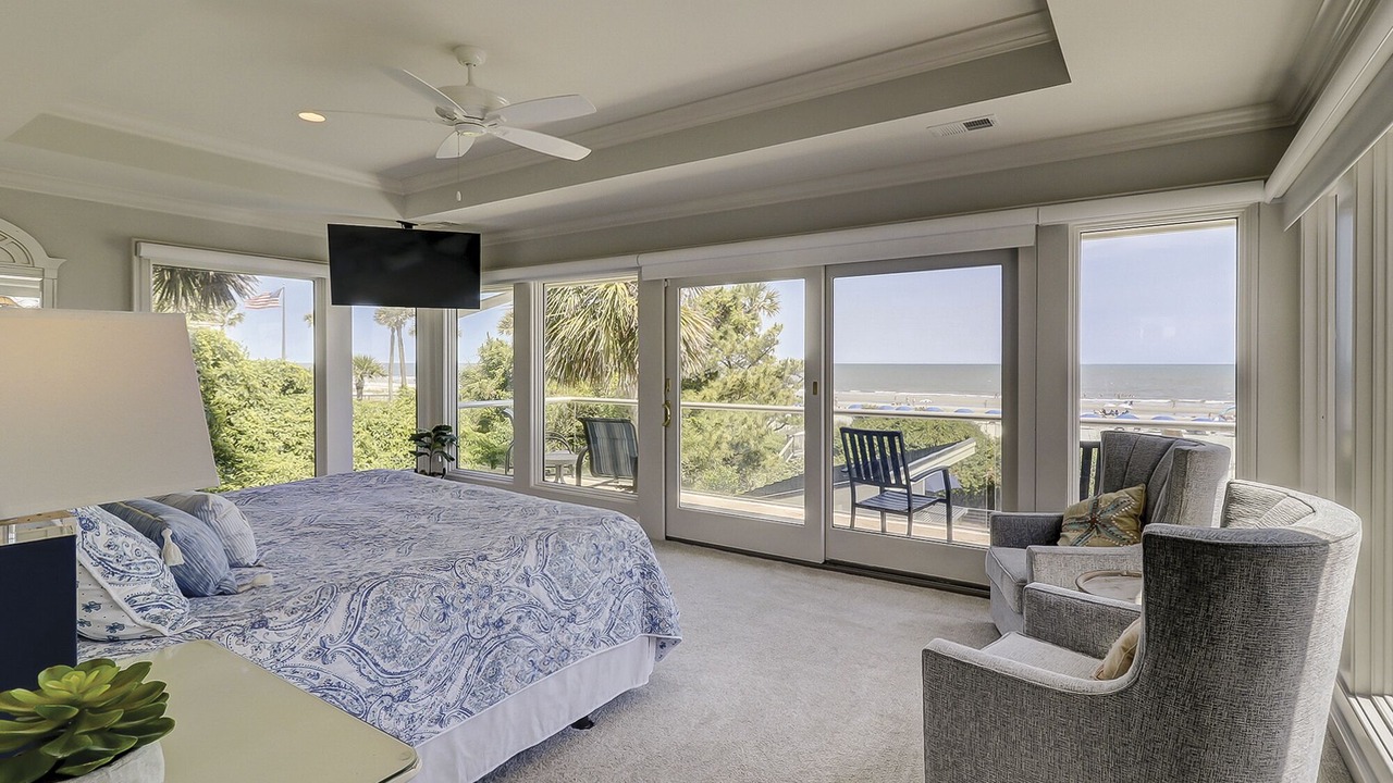 Photo of Bedroom in Oceanside