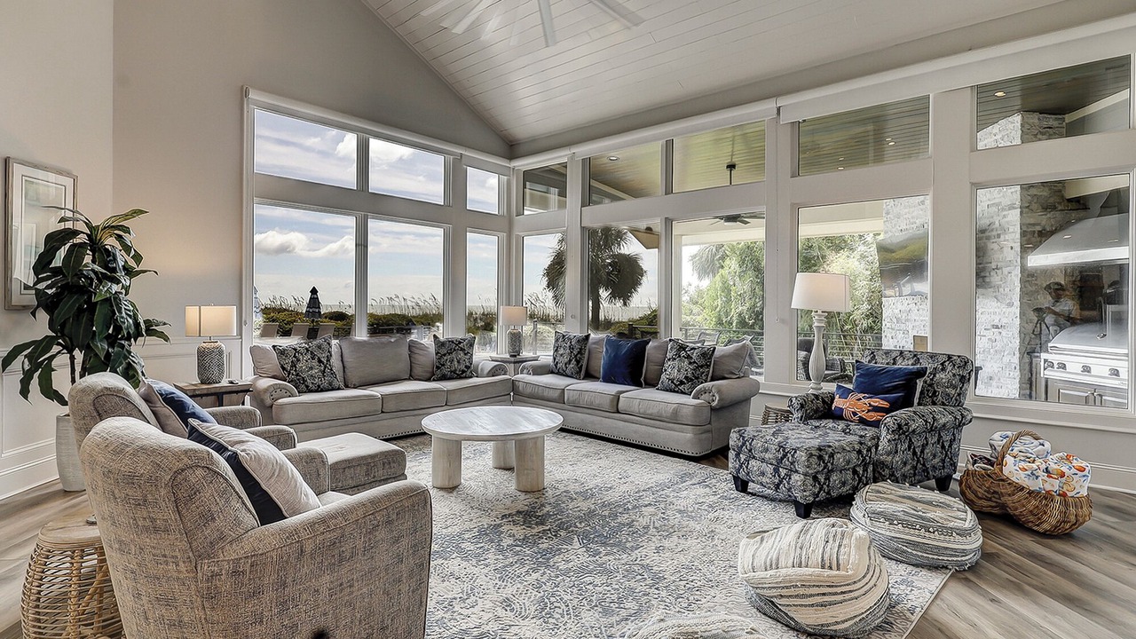 Photo of Livingroom in Oceanside