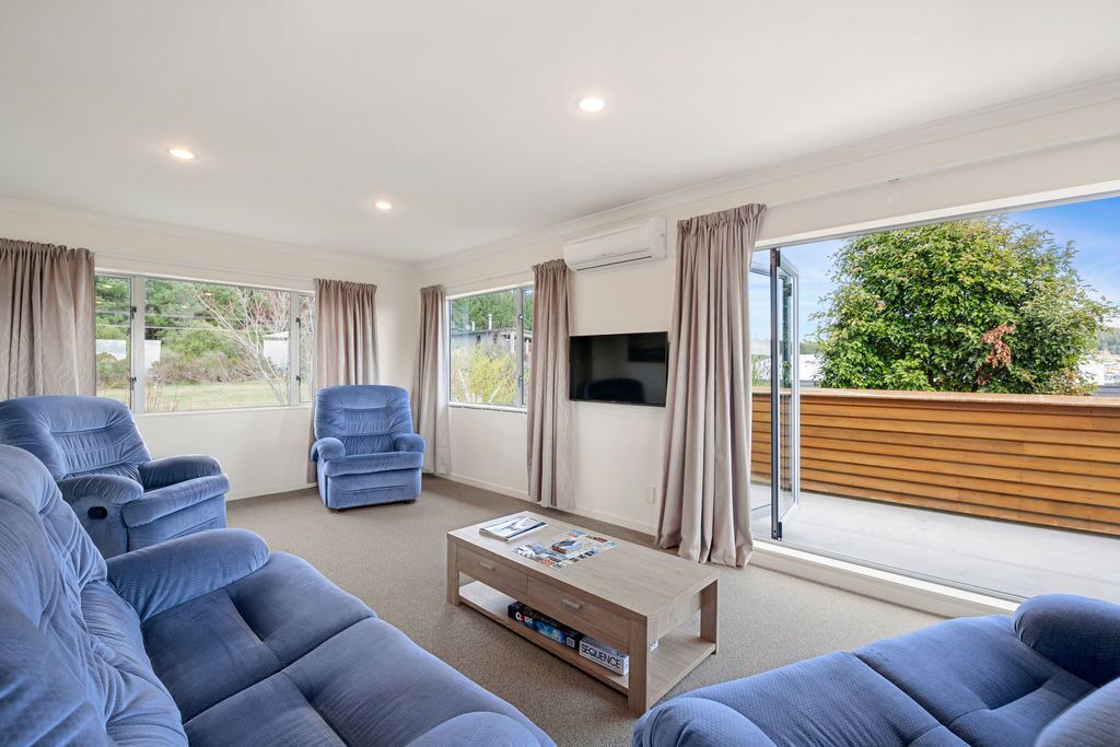 Photo of Livingroom in Motuoapa