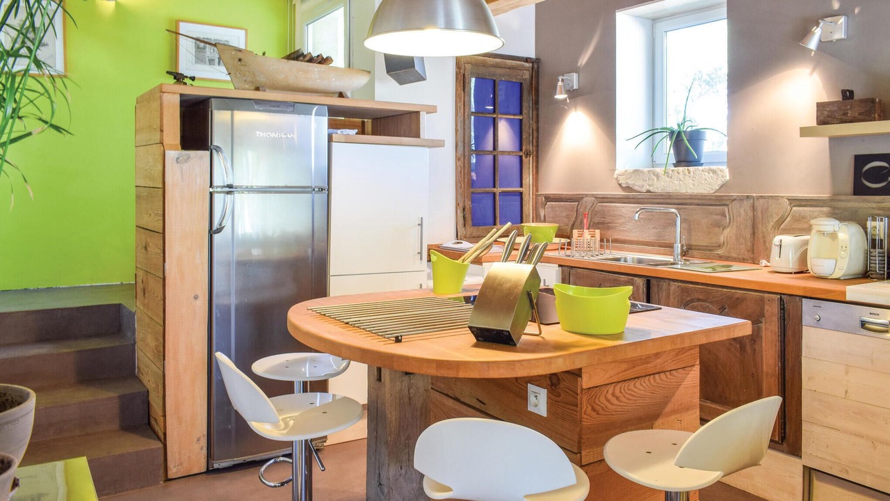 Photo of Others in Sembas