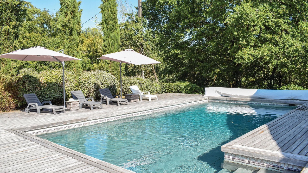 Photo of Outdoor in Sembas