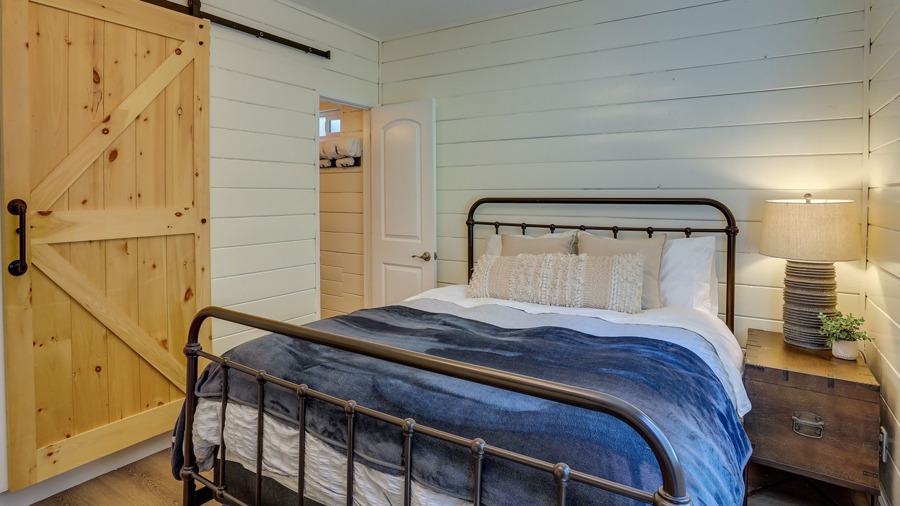 Photo of Bedroom in Big Bear City