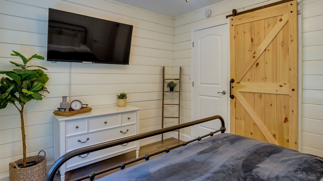 Photo of Bedroom in Big Bear City