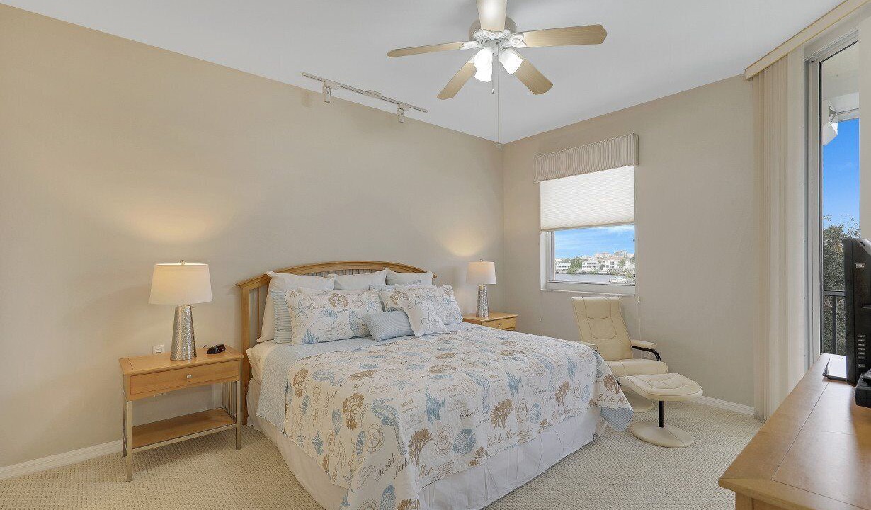 Photo of Bedroom in Vanderbilt Beach
