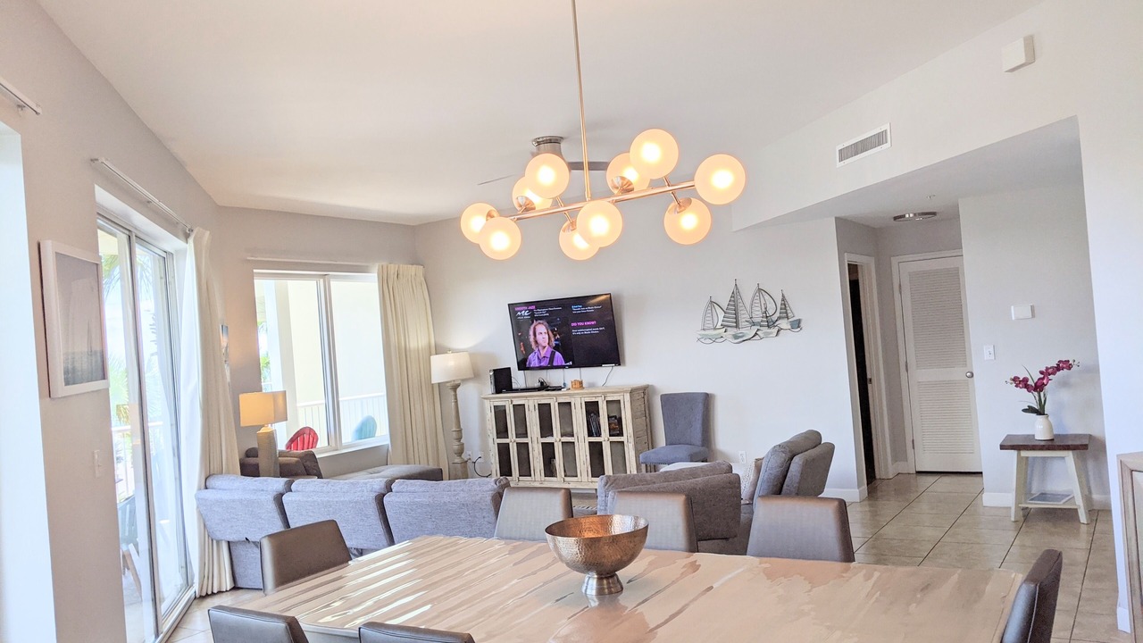 Photo of Others in Avalon Beach Estates