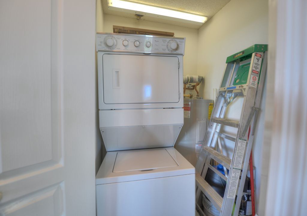 Photo of Others in Avalon Beach Estates