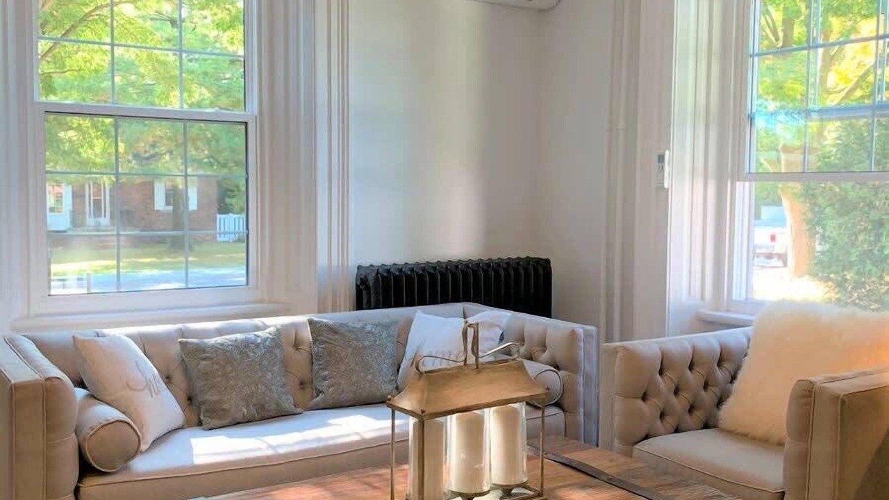 Photo of Livingroom in Burlington